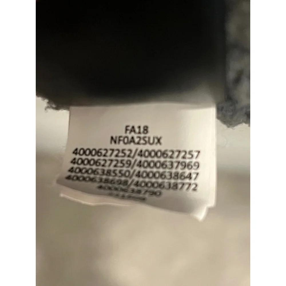 The North Face Mens Gordon Lyons 1/4 Zip Fleece Pullover Gray NF0A2SUX Small